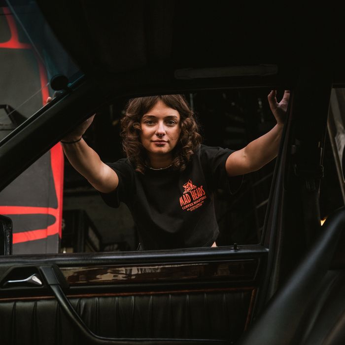 Футболка жіноча чорна «Who Satan vol.3»