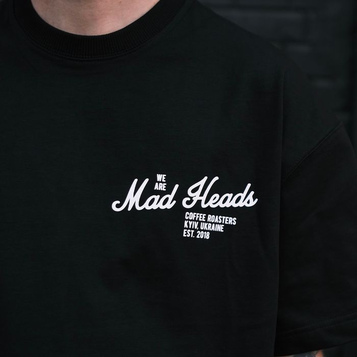 Футболка чорна з білим принтом «2 rules». SHU x MH