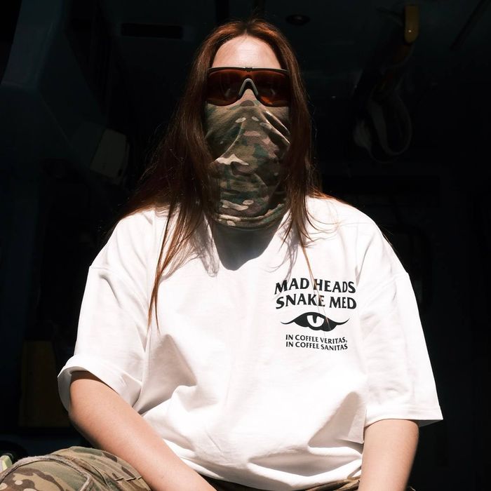 Футболка біла MED SNAKE х MAD HEADS
