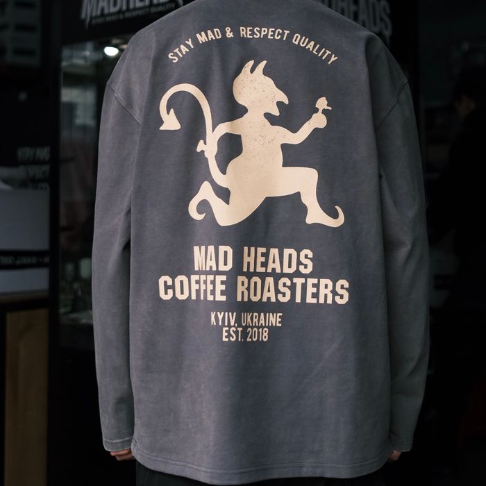 Лонгслів сірий з ефектом виварювання «Who Satan»