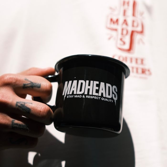 Кружка металева чорна «Stay Mad»