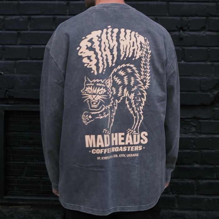 Лонгслів сірий з ефектом виварювання «Mad Cat vol.2»