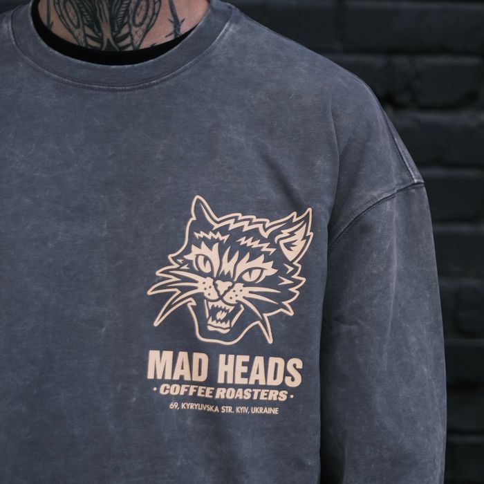 Лонгслів сірий з ефектом виварювання «Mad Cat vol.2»